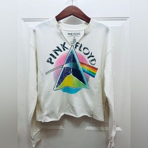 In great condition, Pink Floyd V-neck sweatshirt sz M